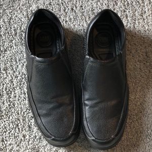 Men’s like new Black slip on dress shoes